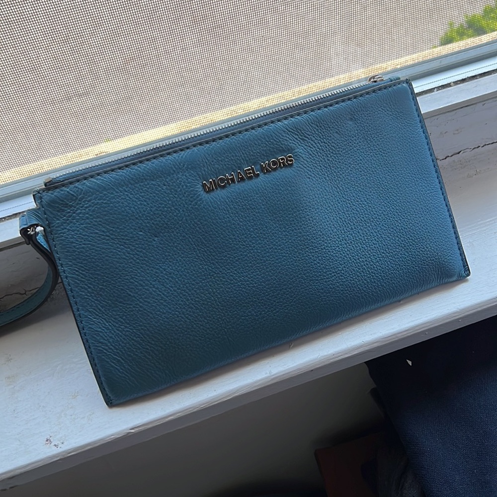 Michael Kors wristlet